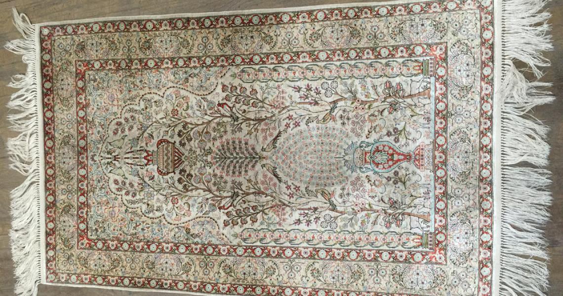 Persian Silk Carpet 5154